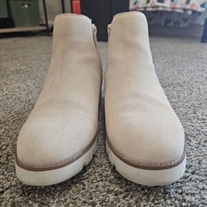 Vionic Brionie Ankle Bootie